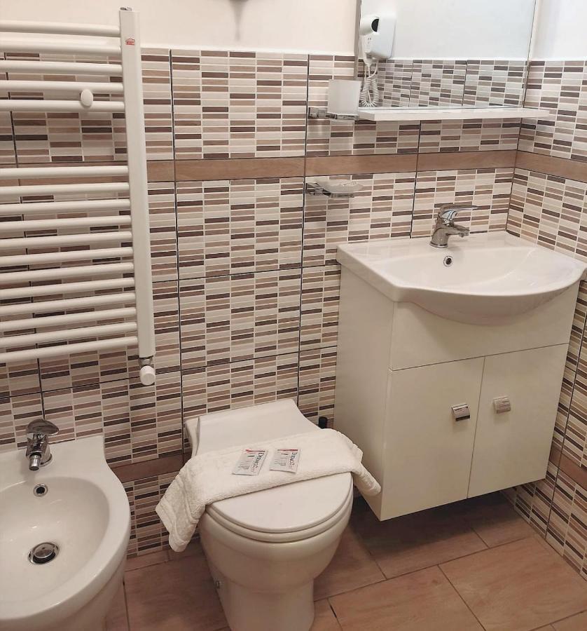 Il Girasole Bed & Breakfast Вибо Валентия Екстериор снимка