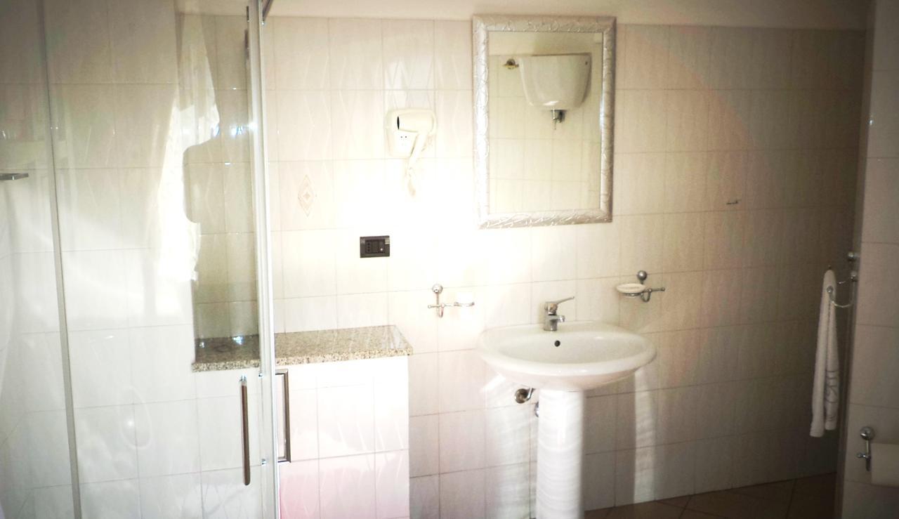 Il Girasole Bed & Breakfast Вибо Валентия Екстериор снимка