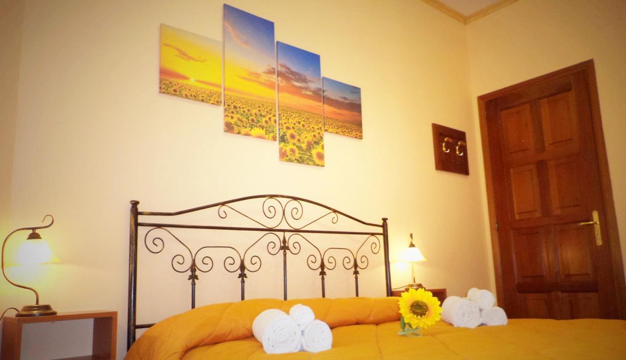 Il Girasole Bed & Breakfast Вибо Валентия Екстериор снимка
